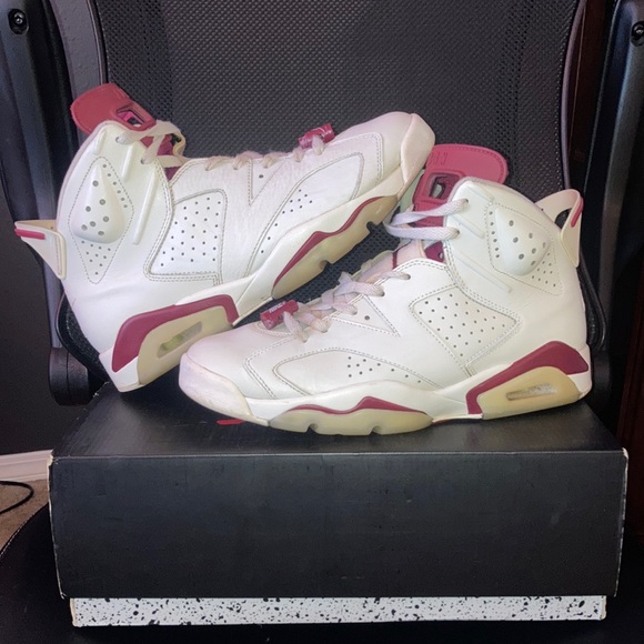 retro 6s maroon
